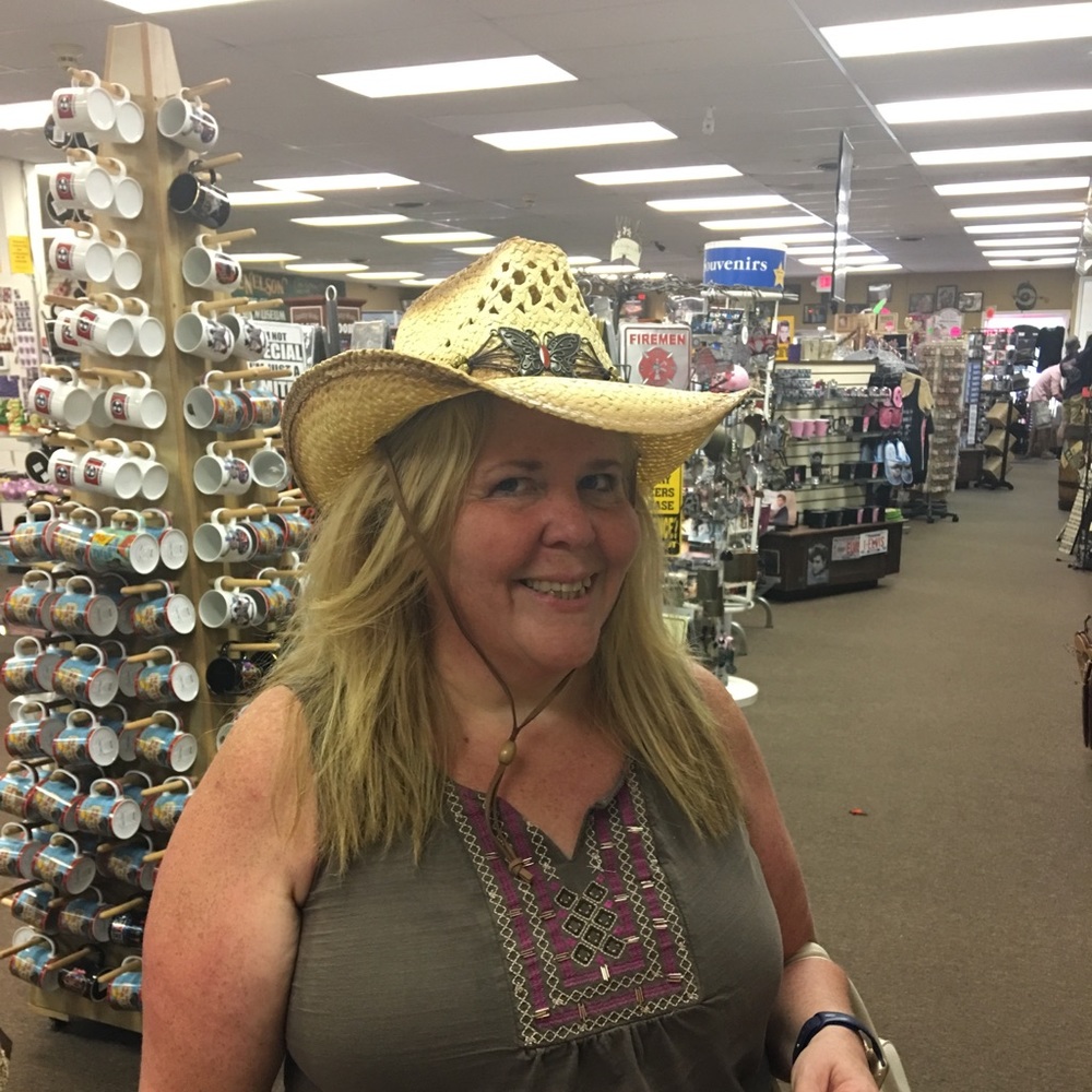 Meet your Posher, Stephanie